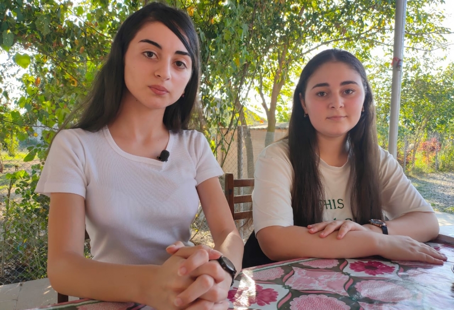 Bir sinifdə oxudular, imtahanlarda eyni balı topladılar, eyni universitetə qəbul oldular –  Kürdəmirdən reportaj  VİDEO