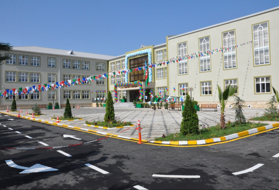 Beyləqanın Dünyamalılar kəndində 624 şagird yerlik məktəb binası istifadəyə verilib  FOTO VİDEO