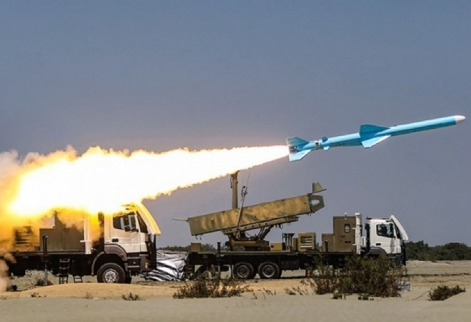 İran ordusu qanadlı raketi sınaqdan çıxarıb
