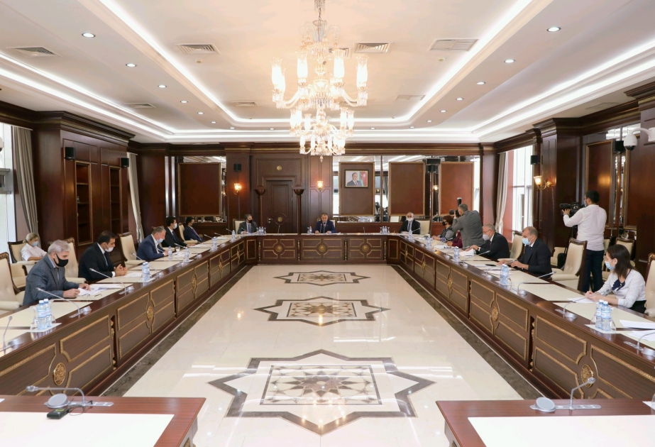 Milli Məclisin Təbii ehtiyatlar, energetika və ekologiya komitəsinin iclası keçirilir