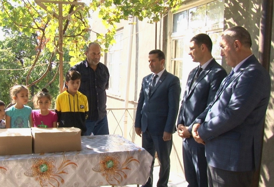 Naxçıvanda xüsusi qayğıya ehtiyacı olan ailələrə sovqatlar təqdim olunub