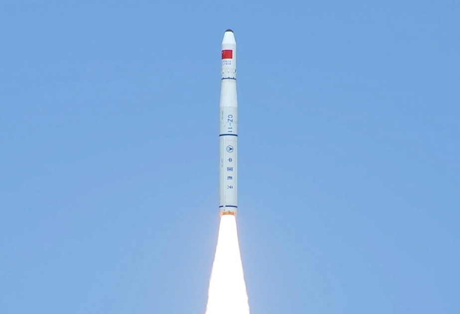 China envió hoy martes nueve satélites a la órbita espacial prevista desde el Mar Amarillo