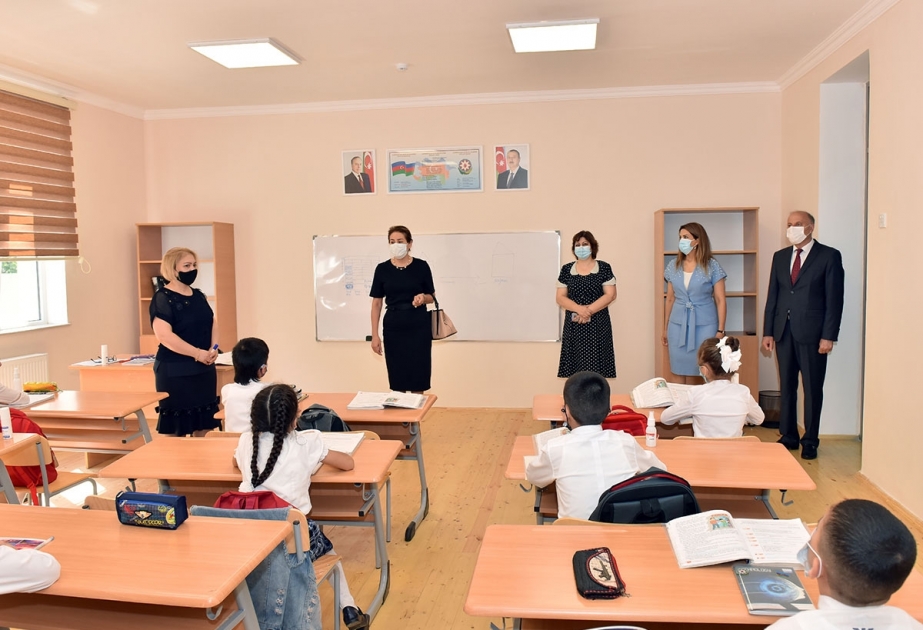 Sumqayıtda 9 nömrəli tam orta məktəb üçün yeni tikilmiş tədris binasının açılışı olub