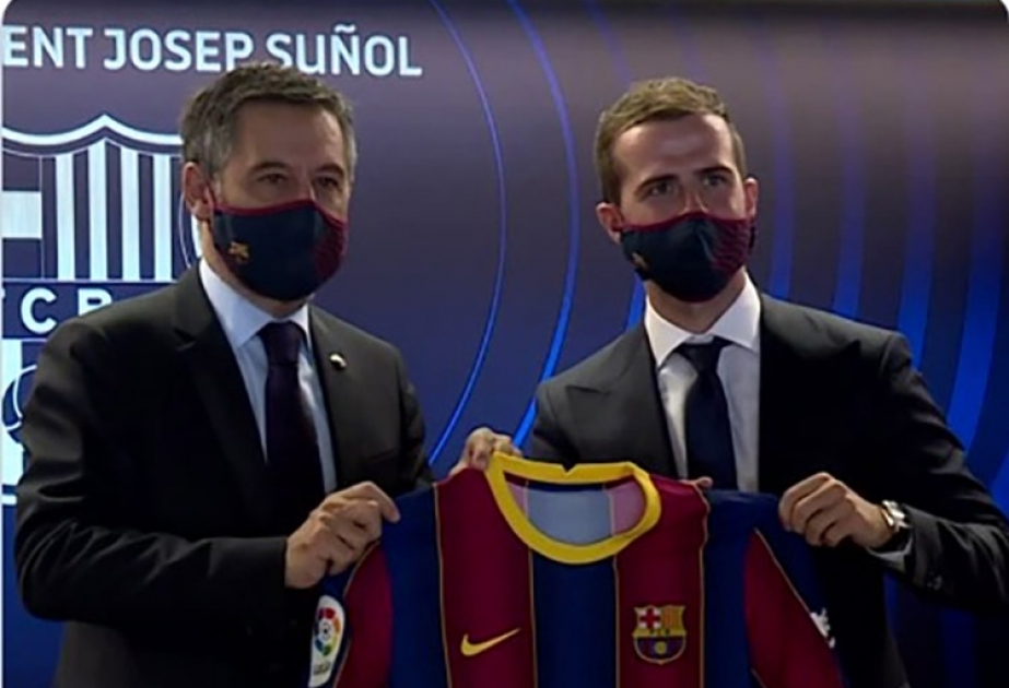 Miralem Pyaniç “Barselona”da 8 nömrəli formada çıxış edəcək