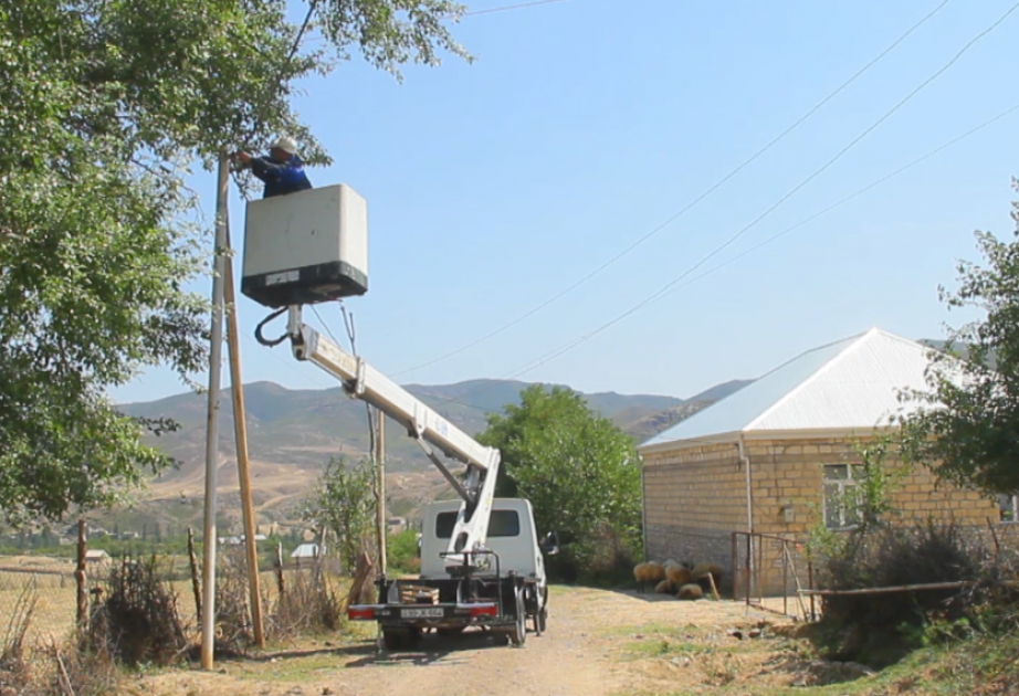 Azerishig reconstruye las líneas eléctricas en el distrito de Tovuz