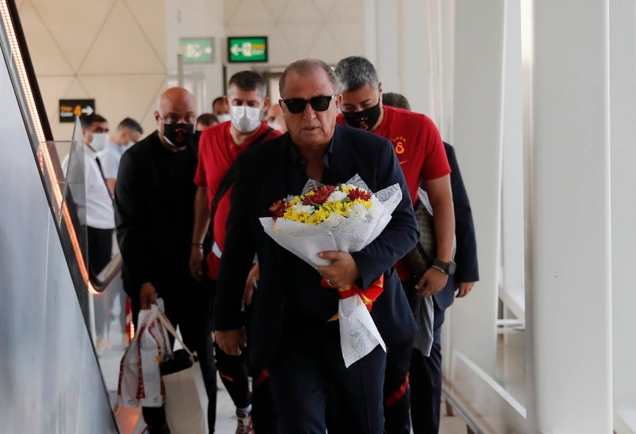 “Qalatasaray” komandası Bakıya gəlib