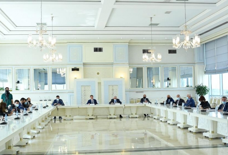 Milli Məclisin Hüquq siyasəti və dövlət quruculuğu komitəsinin və İntizam komissiyasının birgə iclası keçirilib