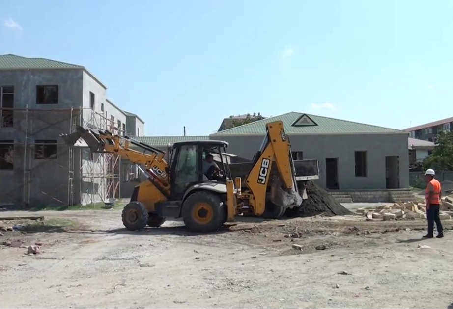 Yevlax şəhərində tikinti-quruculuq işləri davam etdirilir VİDEO