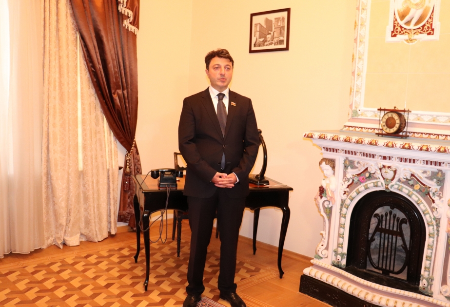 Beynəlxalq Münasibətlərin Təhlili Mərkəzi Üzeyir Hacıbəylinin doğum günü ilə əlaqədar “açıq qapı” günü keçirir