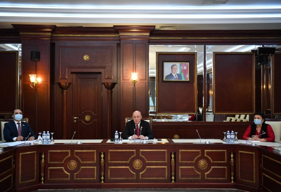 Milli Məclisin Səhiyyə komitəsinin iclası keçirilib