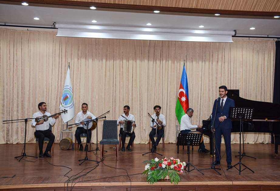 Milli Musiqi Günü: Naxçıvan Dövlət Universitetində Üzeyir Hacıbəylinin əsərləri səsləndirilib