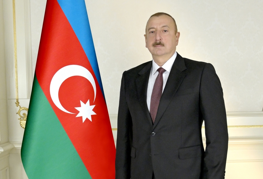 El presidente de Azerbaiyán felicita al Rey de Arabia Saudita