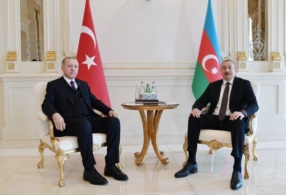 رئيس تركيا يجري مكالمة هاتفية مع رئيس اذربيجان
