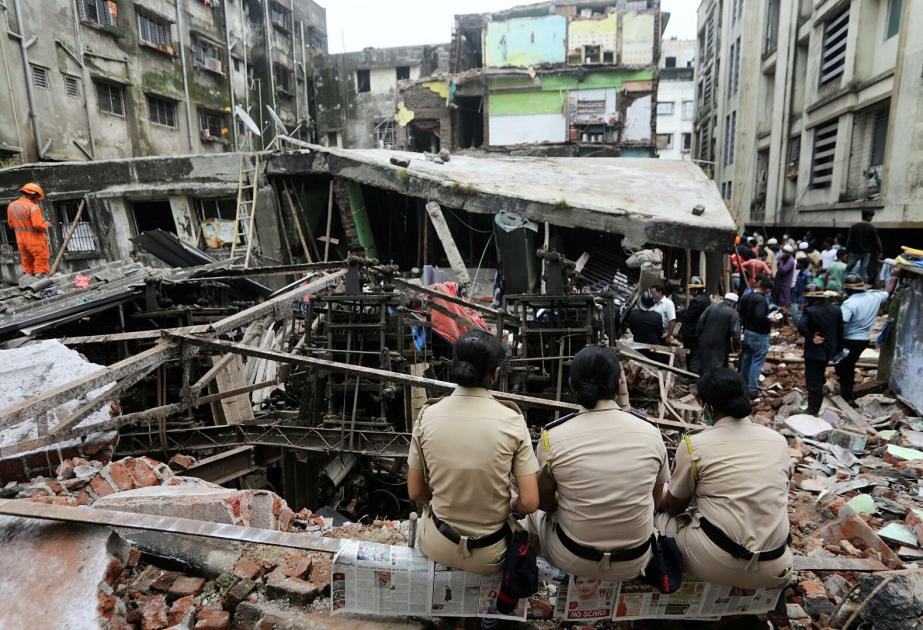 Hindistanda yaşayış binasının çökməsi nəticəsində ölənlərin sayı 39 nəfərə çatıb