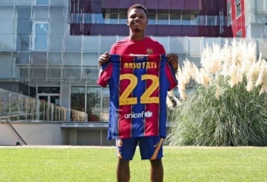 Fati signs new long-term Barcelona contract with €400m buy-out clause