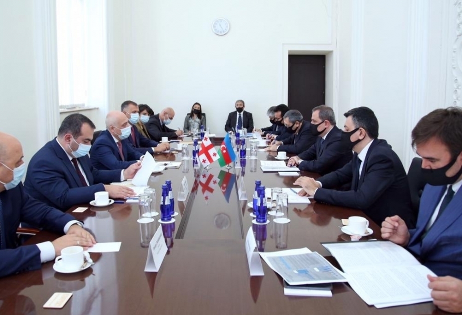 Aserbaidschanischer Außenminister trifft sich mit seinem georgischen Amtskollegen in Tiflis