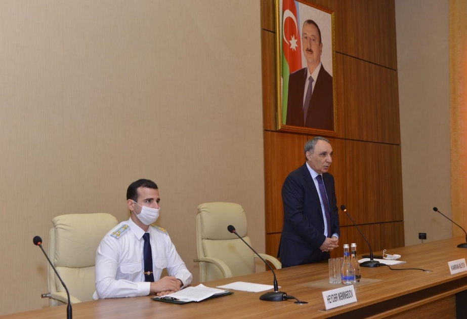 Baş prokuror prokurorluqda ictimai əsaslarla çalışan könüllülərlə görüşüb