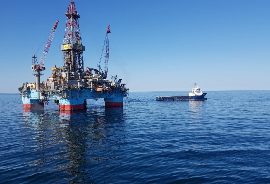 Баррель нефти «Азери Лайт» продается по 41,53 доллара