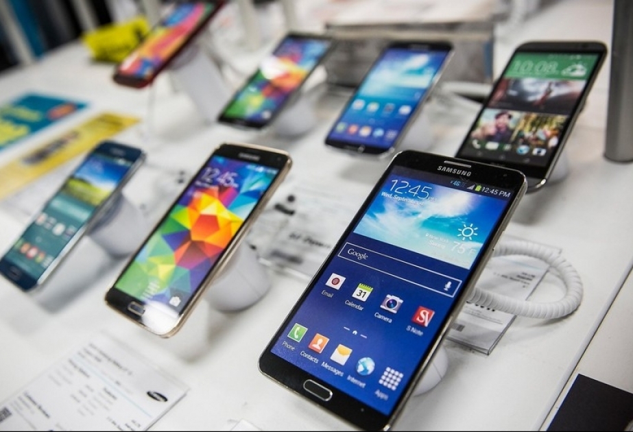 Mağazadan mobil telefonlar oğurlamış şəxs saxlanılıb