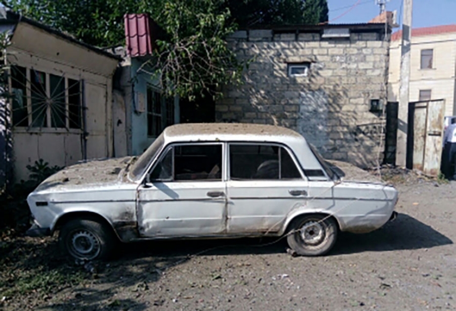 Tərtərdə yaşayış məntəqələrini atəşə tutan düşmən mülki şəxslərin evlərini hədəf alıb