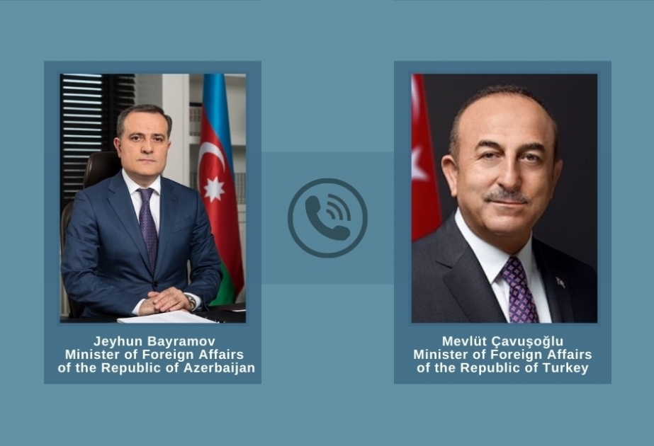 Azerbaijani, Turkish FMs have phone talk