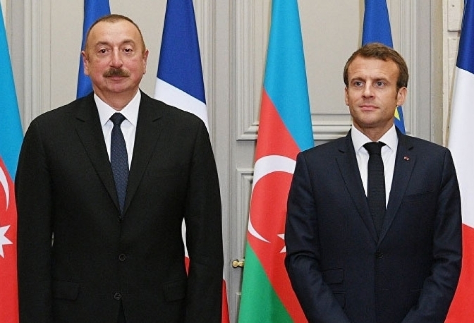 Emmanuel Macron telefoneó a Ilham Aliyev
