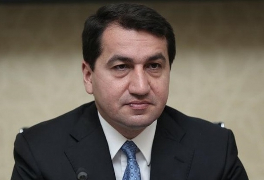 Prezidentin köməkçisi Hikmət Hacıyev Rusiyada akkreditə olunmuş aparıcı xarici KİV nümayəndələrinə mətbuat brifinqi verib