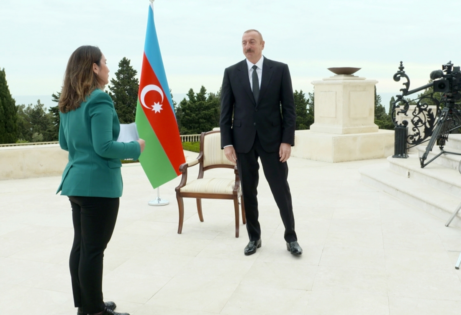 El presidente Ilham Aliyev fue entrevistado por el canal de televisión "Al Jazeera"