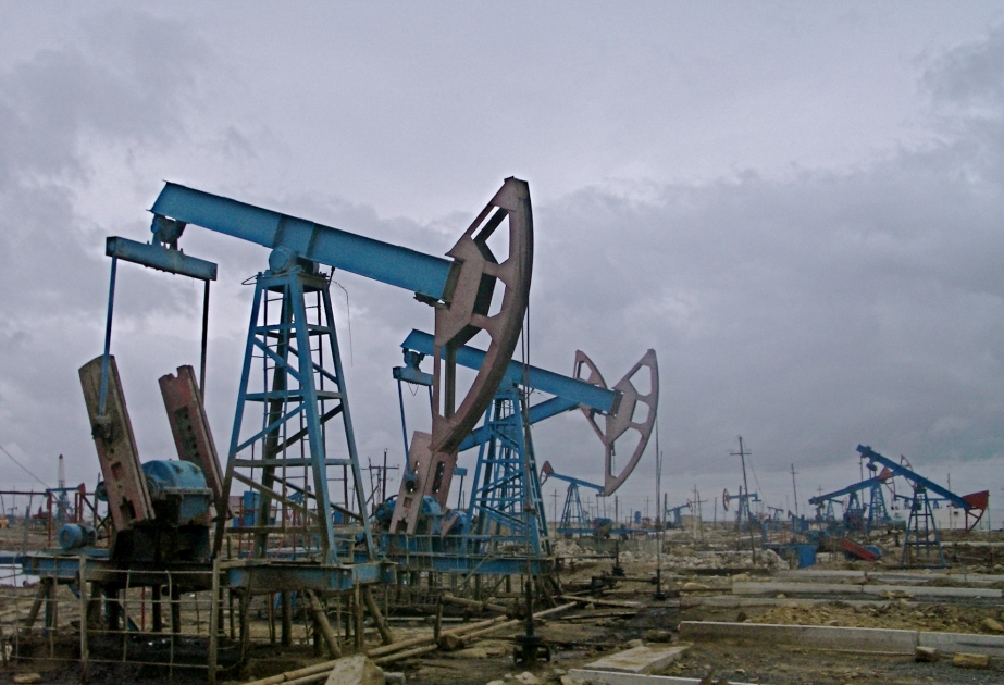 “Azeri Light” neftinin bir barreli 38,84 dollara satılır