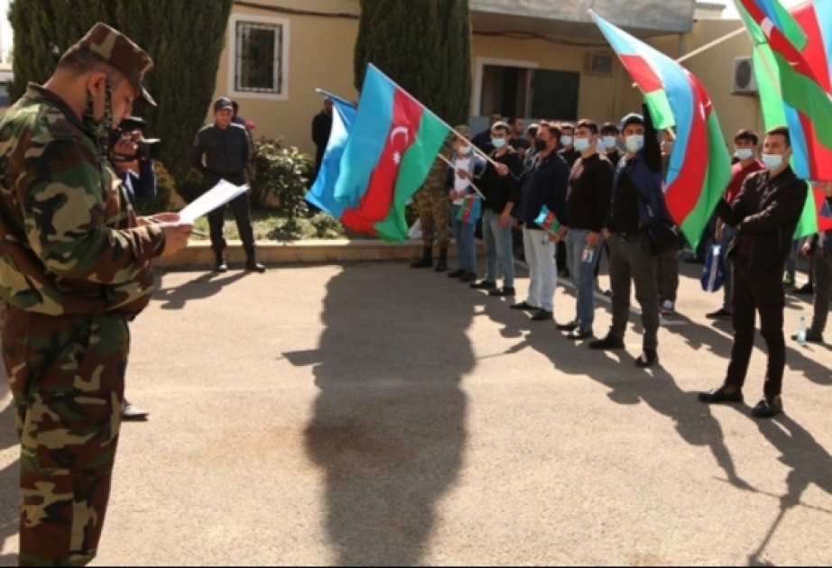 Astaralı gənclər fəallıq nümayiş etdirirlər