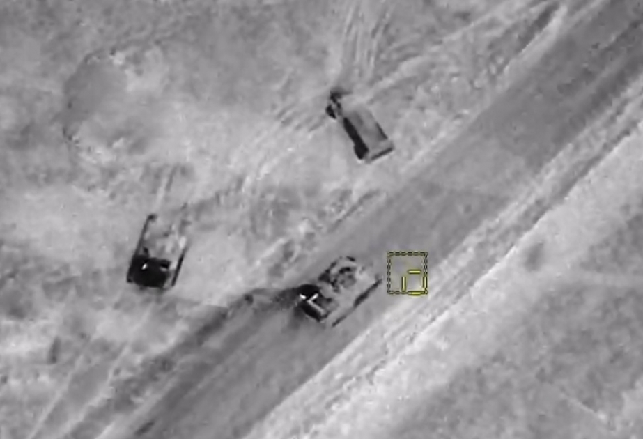 Neues Video des aserbaidschanischen Verteidigungsministeriums zeigt Beschuss von armenischen Panzern