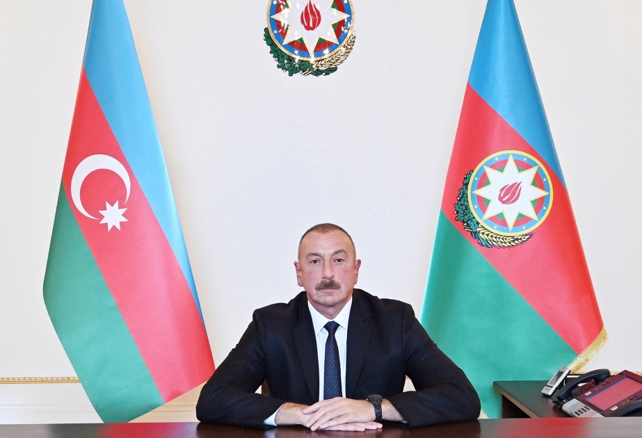 El presidente Ilham Aliyev se dirige al pueblo
