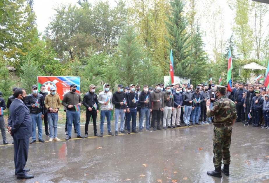 Çağırışçıların müddətli həqiqi hərbi xidmətə yola salınması davam edir