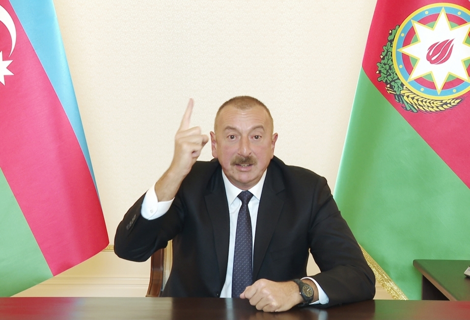 Ilham Aliyev: "Armenia deje los territorios de Azerbaiyán, viva en su tierra y entonces habrá paz"