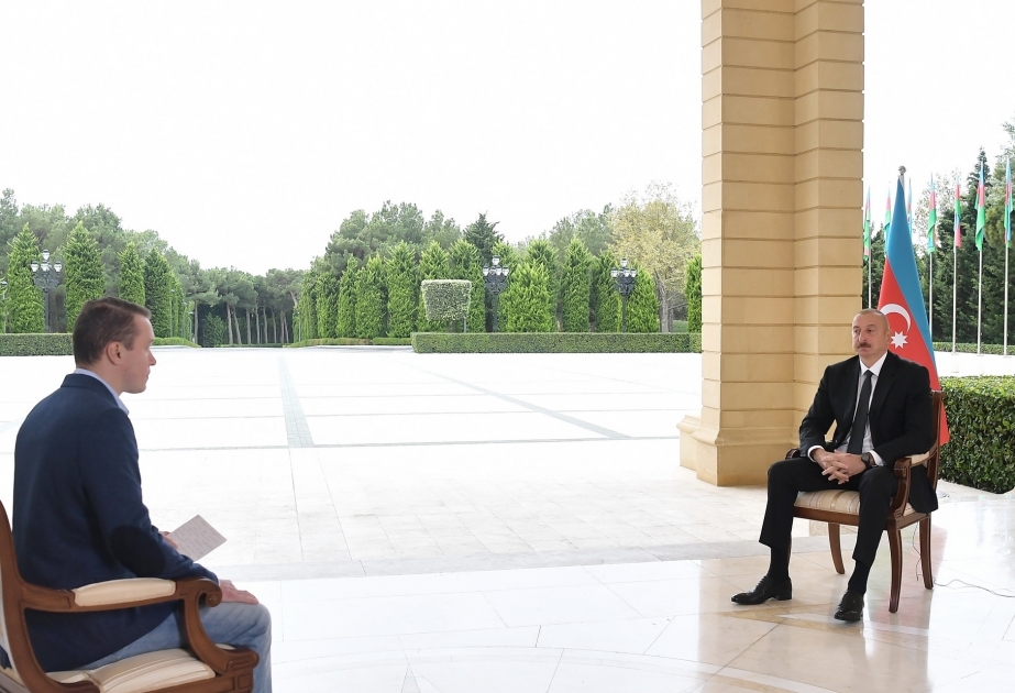 Ilham Aliyev da una entrevista al canal de televisión "Perviy" de Rusia