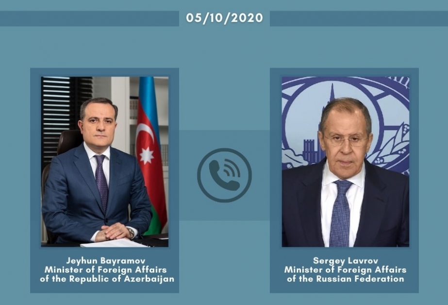 مكالمة هاتفية بين وزير الخارجية الأذربيجاني ونظيره في روسيا
