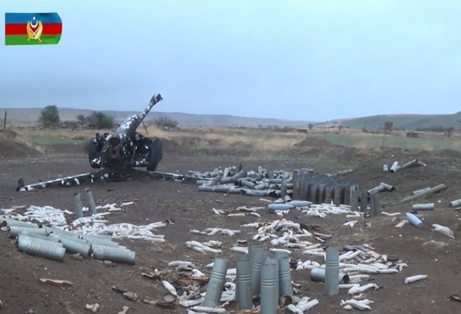 El Ministerio de Defensa de Azerbaiyán presentó imágenes de trofeos de guerra capturados al enemigo
