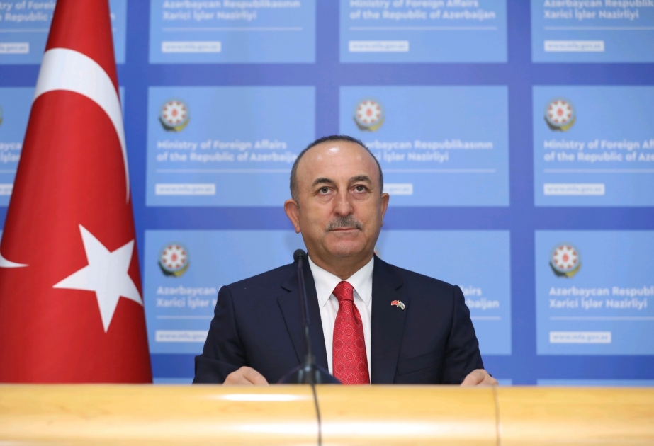 Canciller turco: “He llegado a Bakú para apoyar a Azerbaiyán”