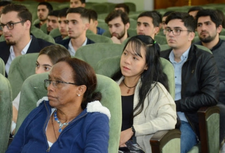 Azərbaycanın ali məktəblərində təhsil alan əcnəbi vətəndaşların sayı açıqlanıb