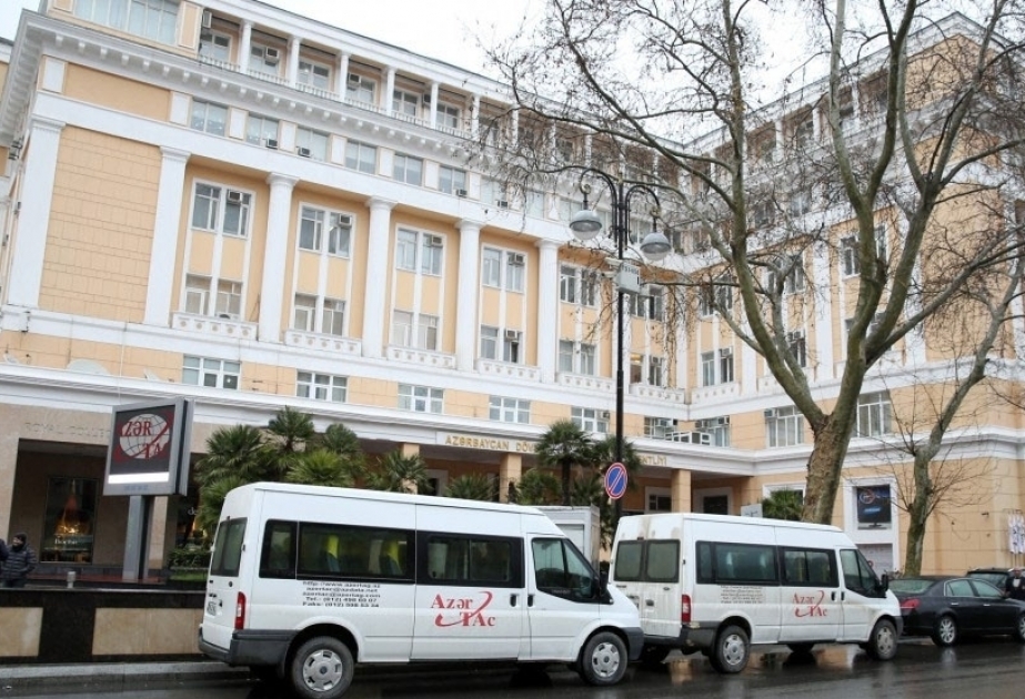 Personal de AZERTAC hizo una donación al Fondo de Asistencia a las Fuerzas Armadas de la República de Azerbaiyán