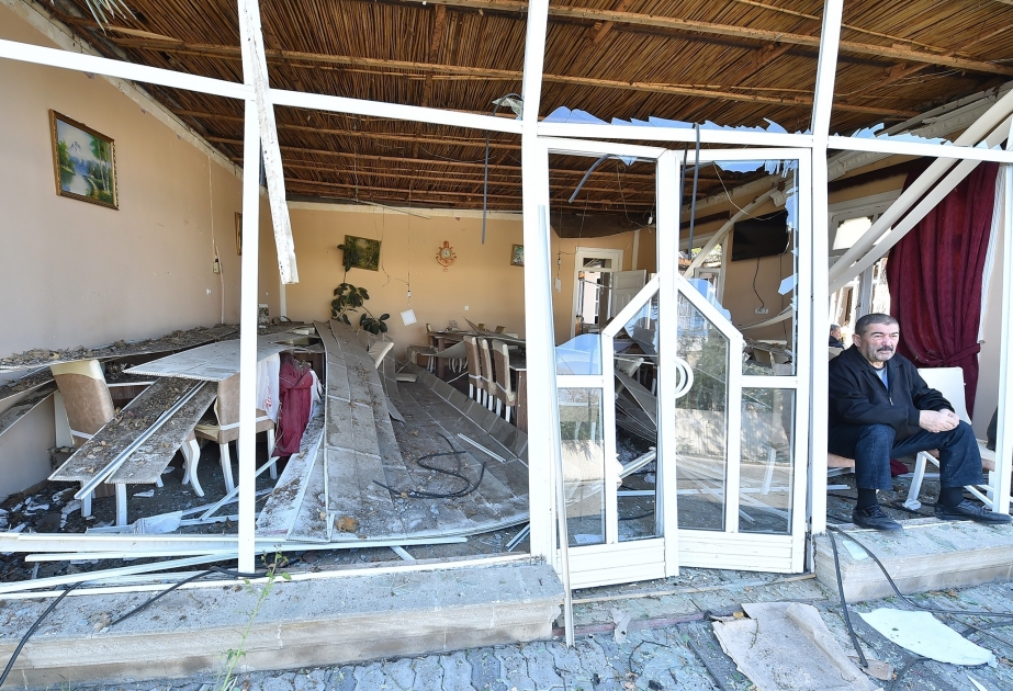 Zweitgrößte aserbaidschanische Stadt Ganja von Armenien erneut bombardiert