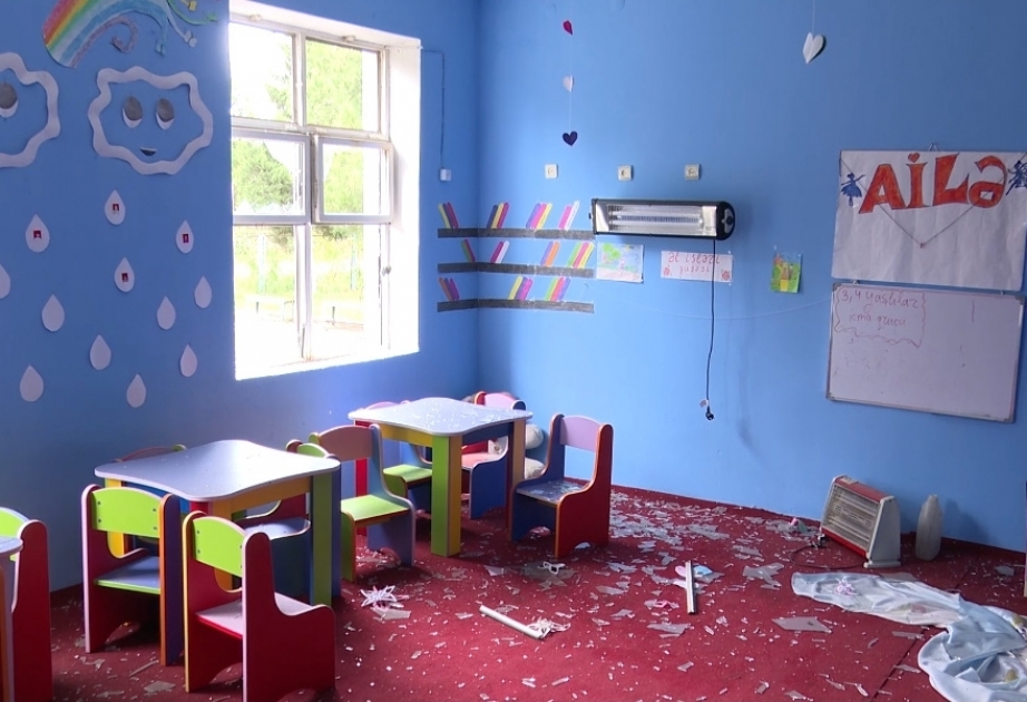 Kriegsverbrechen Armeniens: Schulen und Kindergärten in Aghdam Region bombardiert