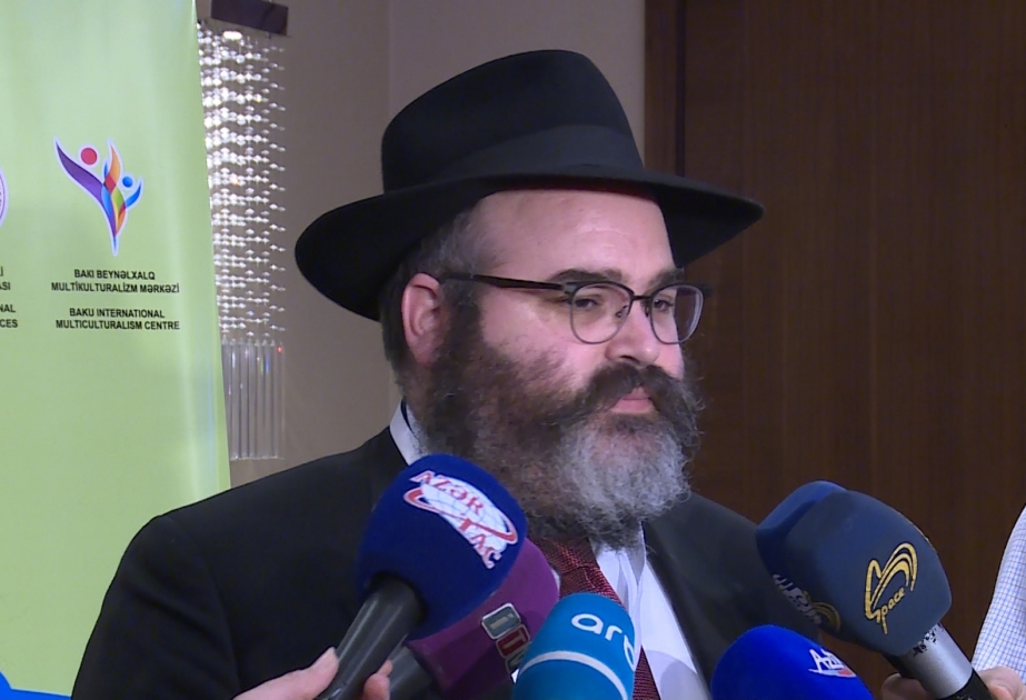 Aşkenazi yəhudilərinin Baş ravvini: Biz Azərbaycanda müxtəlif dinlərin və millətlərin mənsubları kimi rahat yaşayırıq