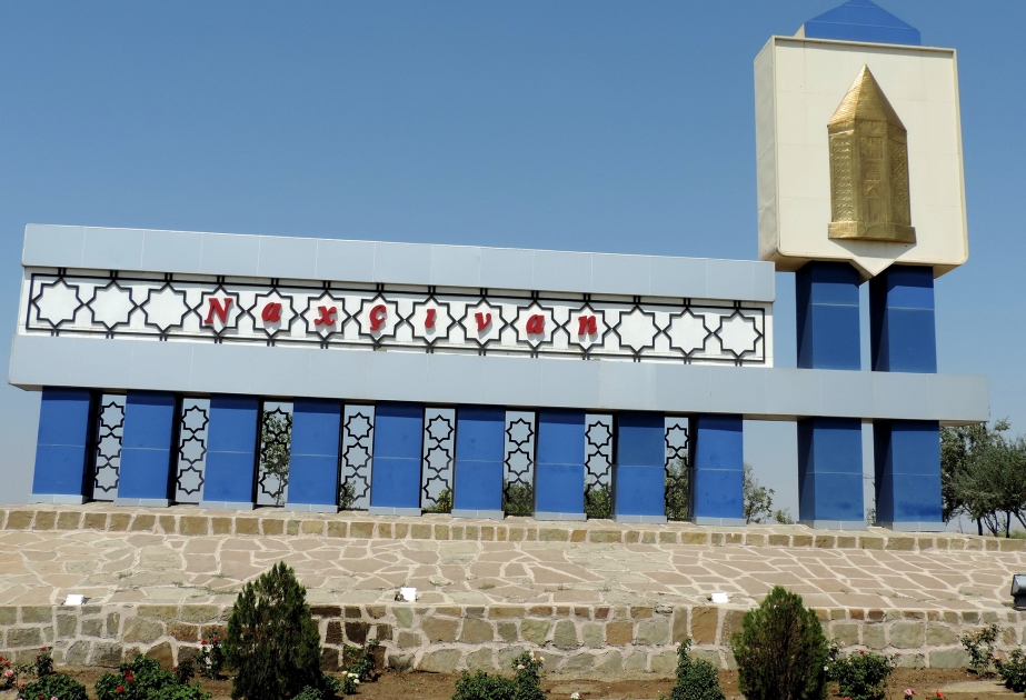 Muxtar respublikada əhalinin ömür uzunluğu artıb
