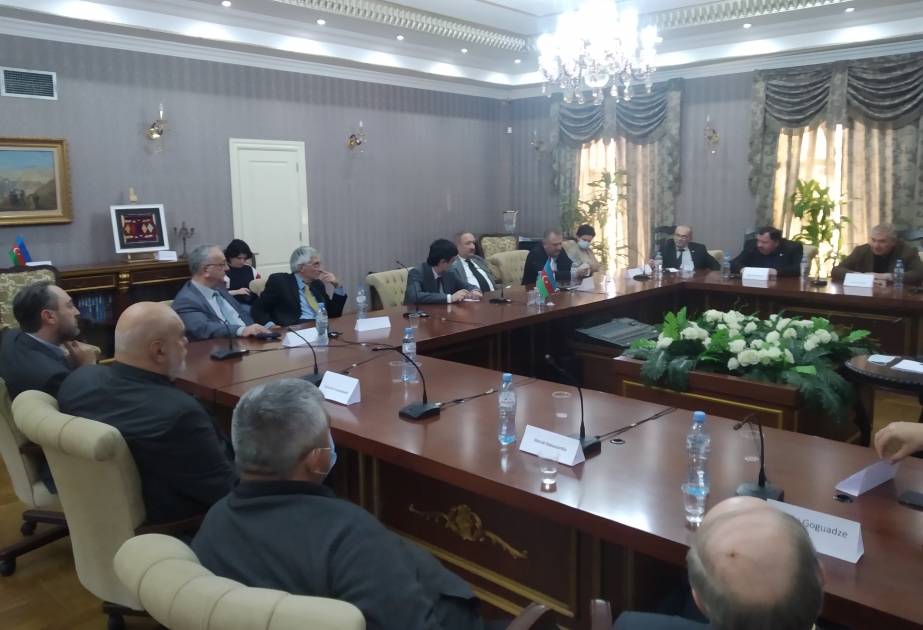 Gürcüstanda tanınmış politoloqların iştirakı ilə Dağlıq Qarabağ münaqişəsi müzakirə olunub