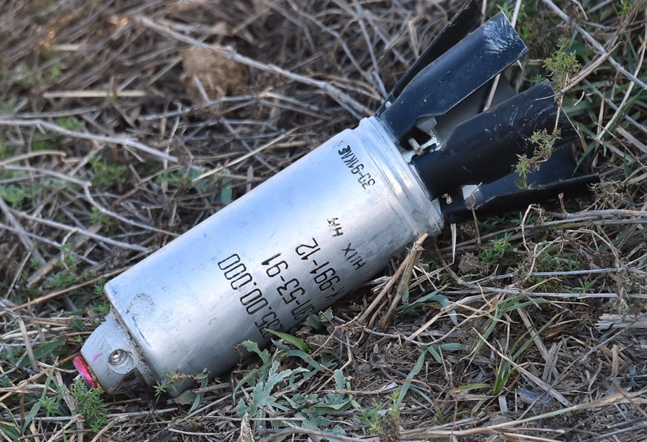 El ejército armenio lanza bombas prohibidas en los asentamientos de Azerbaiyán