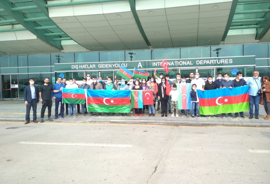 Türkiyədə çalışan 45 azərbaycanlı həkim hərbçilərimizə tibbi yardım göstərmək üçün Azərbaycana yola düşüb