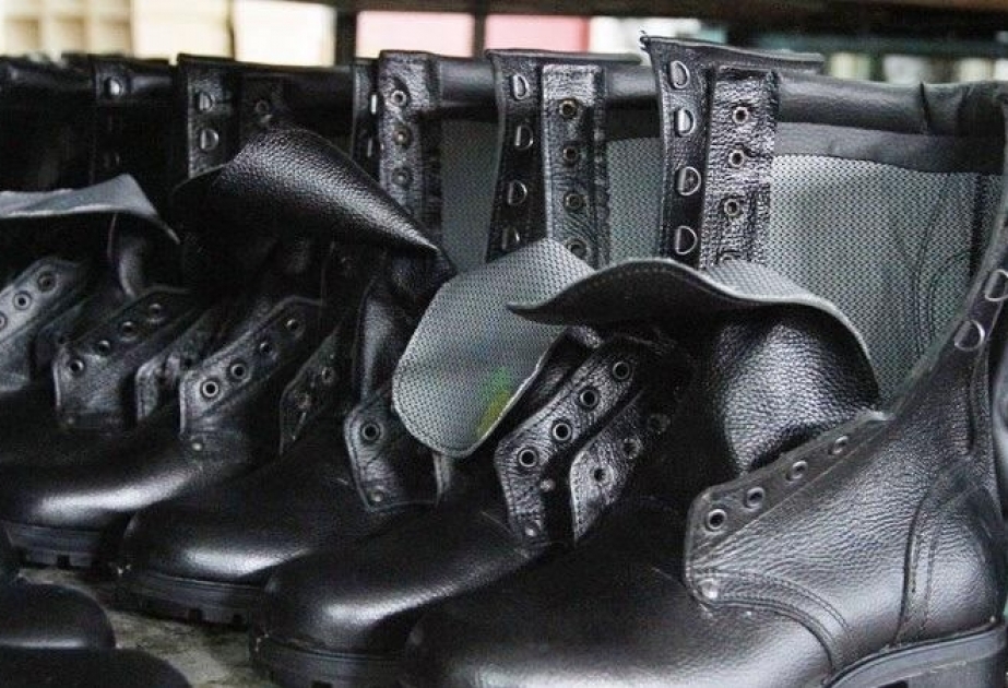 ASK Ayaqqabı Fabriki cəbhədə vuruşan igid oğullarımızı əsgər çəkmələri ilə təmin edib
