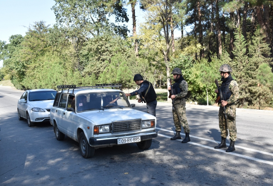 Polis əməkdaşları cəbhə bölgəsində vətəndaşların təhlükəsizliyi istiqamətində uğurla xidmət aparırlar