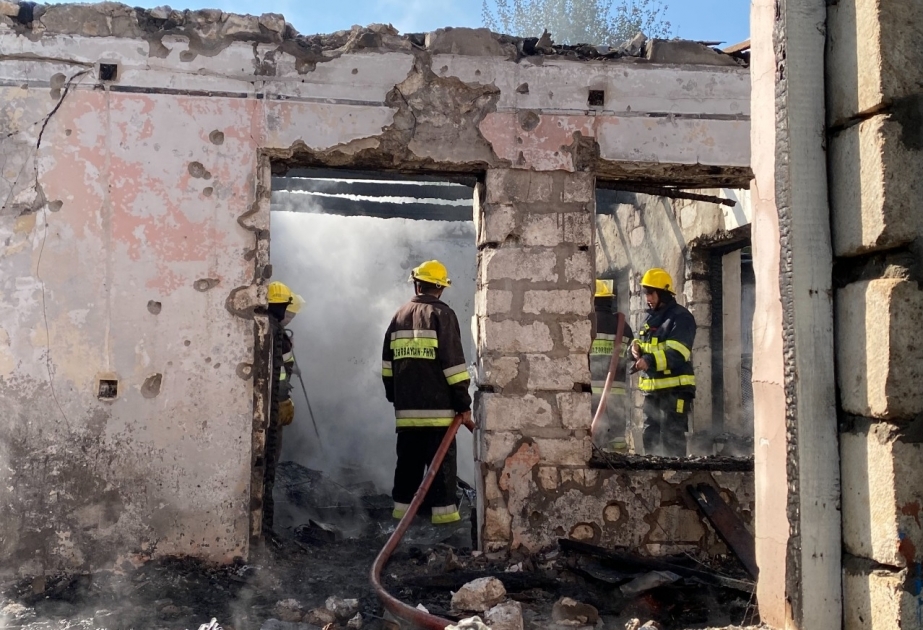 Снаряд, выпущенный армянскими вооруженными силами, вызвал пожар в частном доме в Агдамском районе